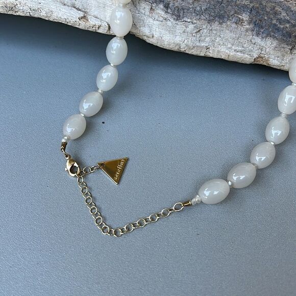 SEREFINA GLASS BEAD NECKLACE.  NWOT - Picture 4 of 8